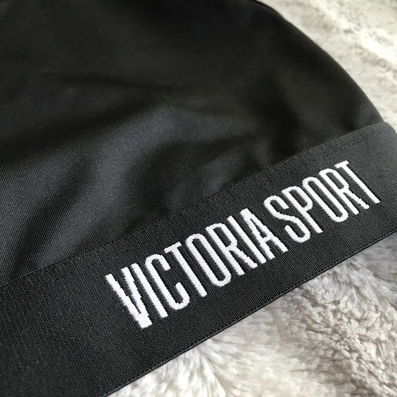 Victoria's Secret Player Sport Bra Black Sm NWOT - Picture 2 of 4